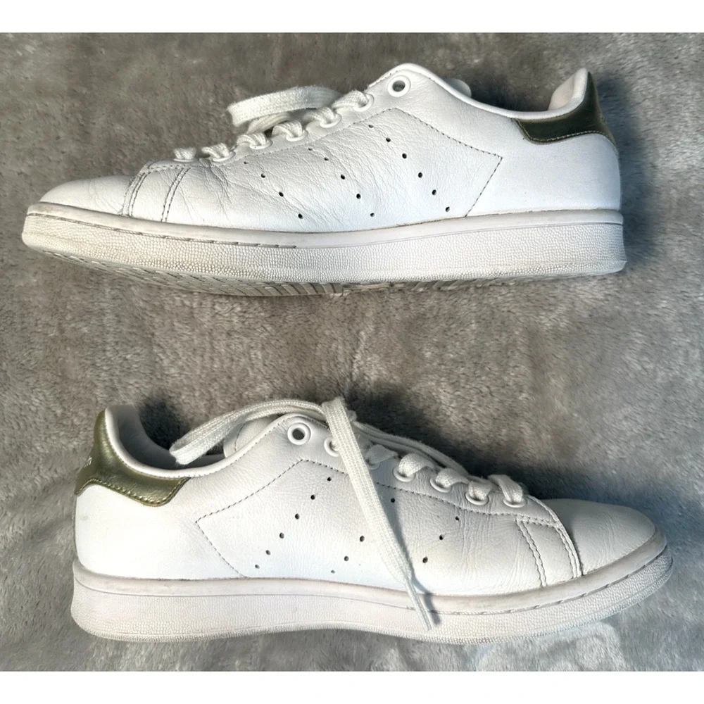 Adidas Stan Smith Sneakers Shoes Cloud White Gold Metallic Womens Size 8.5
